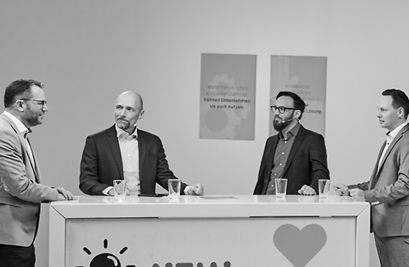 Prof. Dr. Volker Gruhn, Benedikt Bonnmann, Pascal Reddig und Prof. Dr. Udo Bub Prof. Dr. Volker Gruhn, Benedikt Bonnmann, Pascal Reddig und Prof. Dr. Udo Bub
