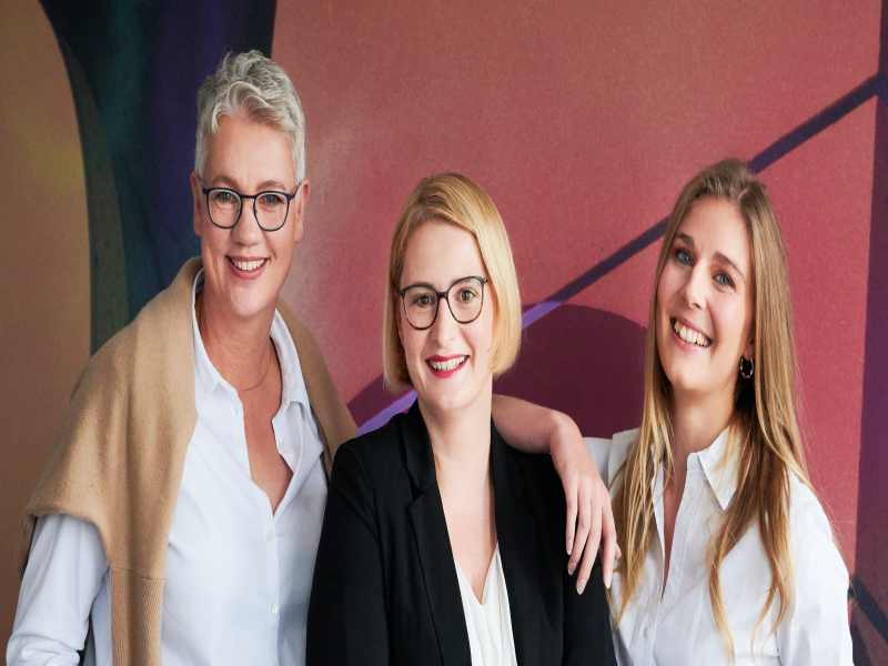 Vivien Schiller, Angela Carell und Kristina Grasmann