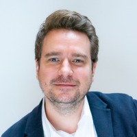 Thomas Gasber ist Bereichsvorstand Industrial & Retail bei der adesso SE und Leiter des „adesso Retail Board“, ein hochkarätig besetztes Expertengremium aus CIOs führender Handelsunternehmen. (Quelle: adesso)