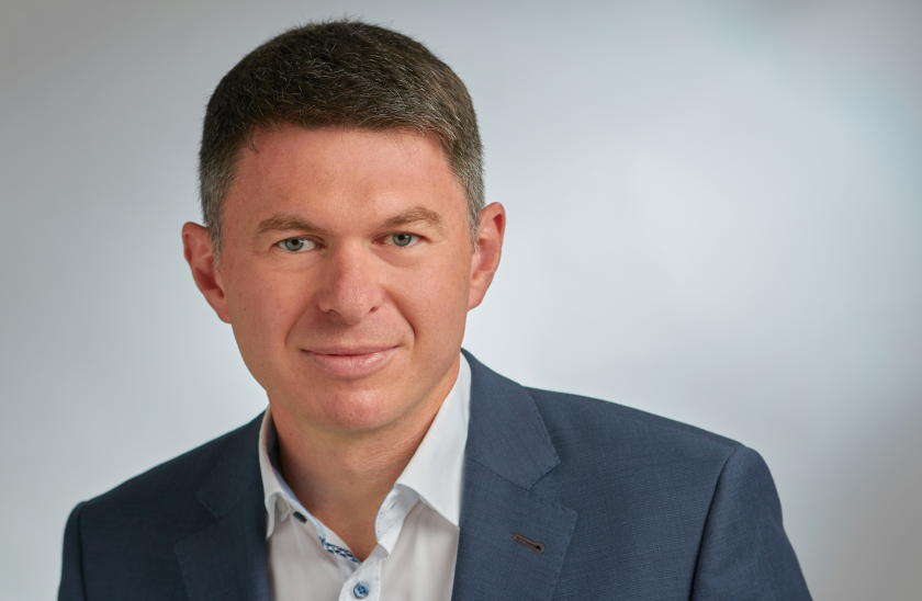 Stefan Hussmann leitet den Geschäftsbereich Automotive & Transportation bei adesso. (Copyright: privat)
