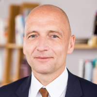 Prof. Dr. Volker Gruhn, Aufsichtsratsvorsitzender der adesso SE